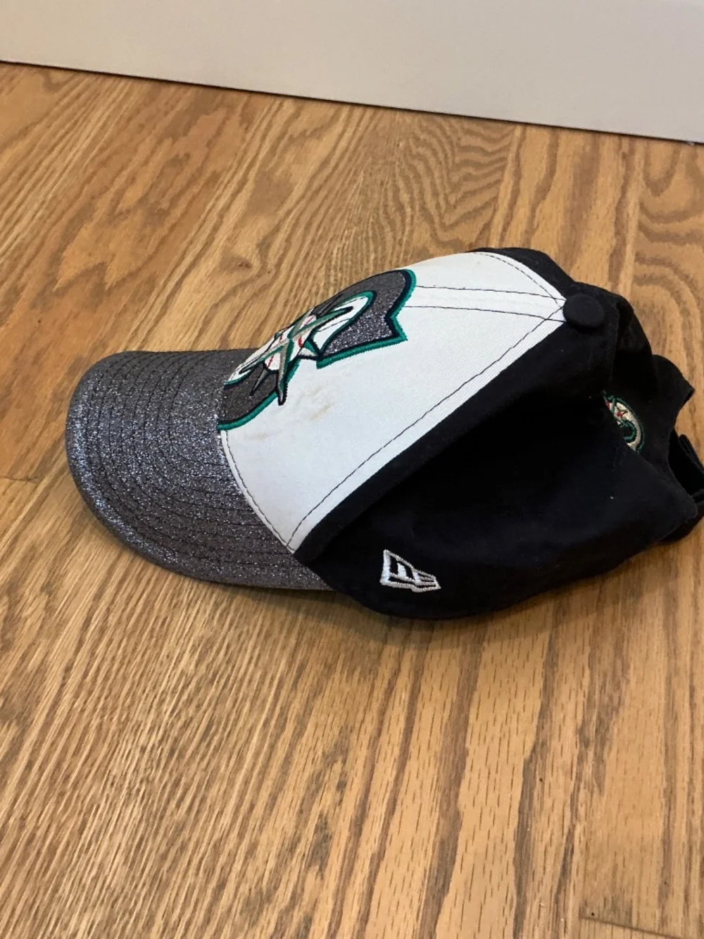 Seattle Mariners unique glittle